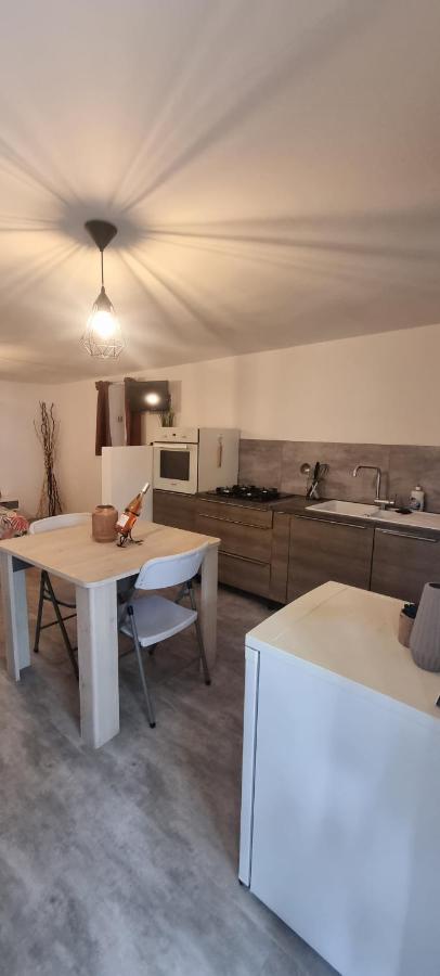 Studio En Camargue Αρλ Εξωτερικό φωτογραφία